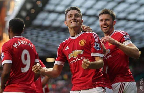 攻三区传球 攻三区传球